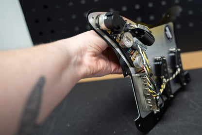 Sonderanfertigungen: HSS-bestücktes Schlagbrett für Strat®