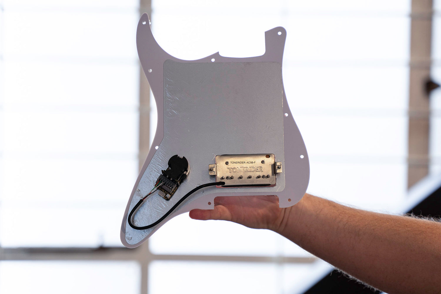 Custom Shop: HSS Loaded Pickguard für Strat®